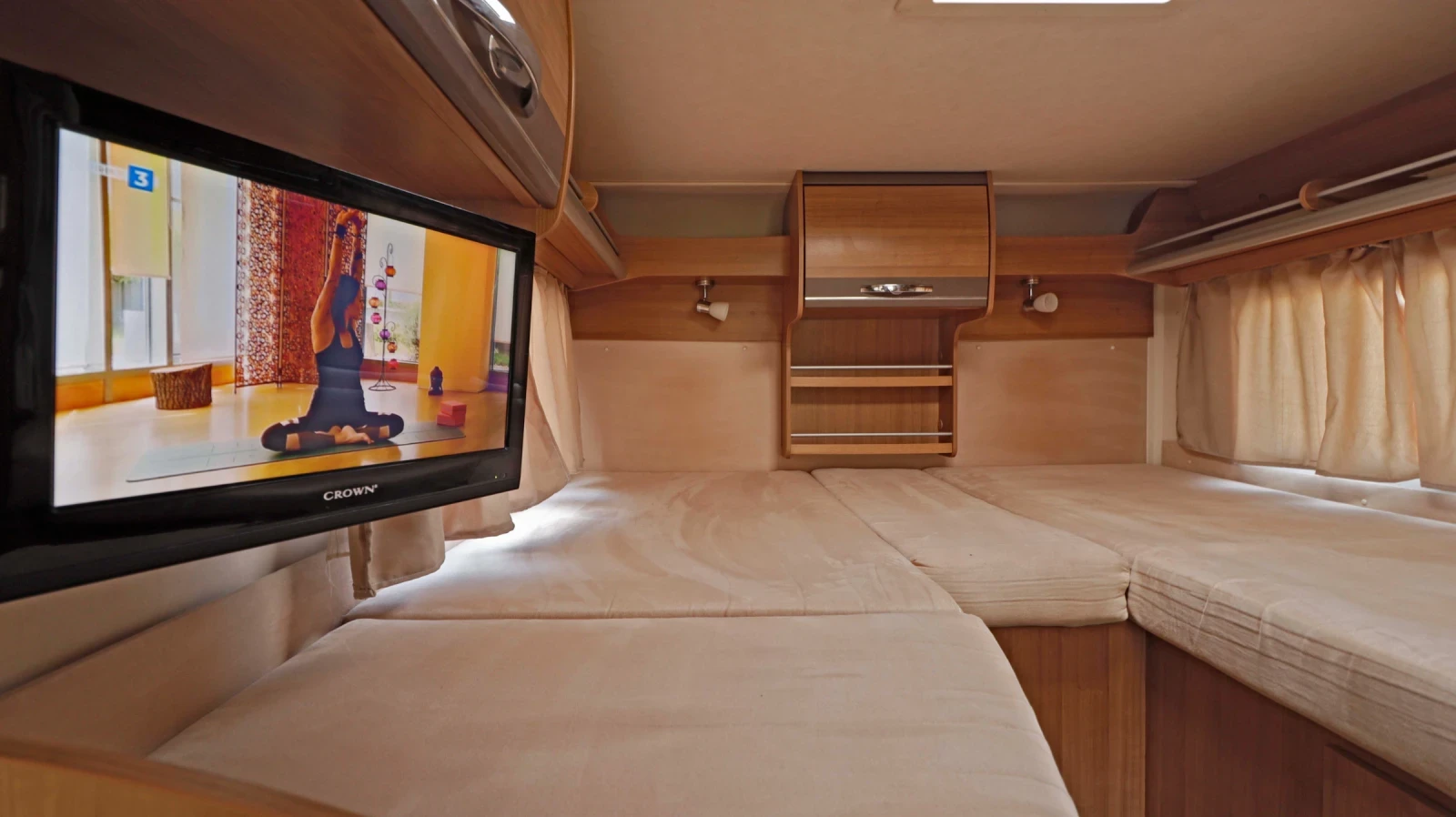 Кемпер HYMER / ERIBA Exsis-I Premium 50, снимка 6 - Каравани и кемпери - 54725040