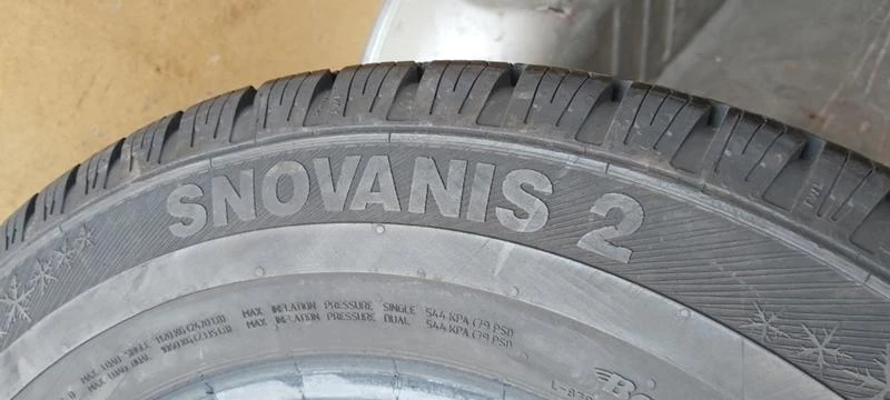 Гуми Зимни 225/65R16, снимка 6 - Гуми и джанти - 32571944