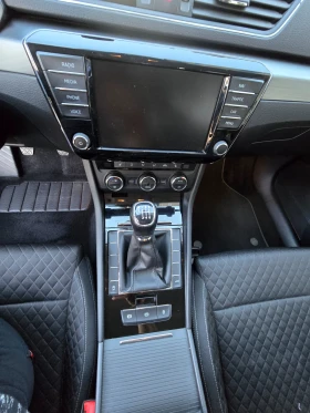 Skoda Superb 2.0tdi 150hp Distronic - 28300 лв. - 13731803 | Car24.bg