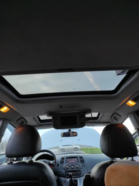 Mitsubishi Grandis, снимка 8 — Bazar.bg Mitsubishi Grandis, снимка 8