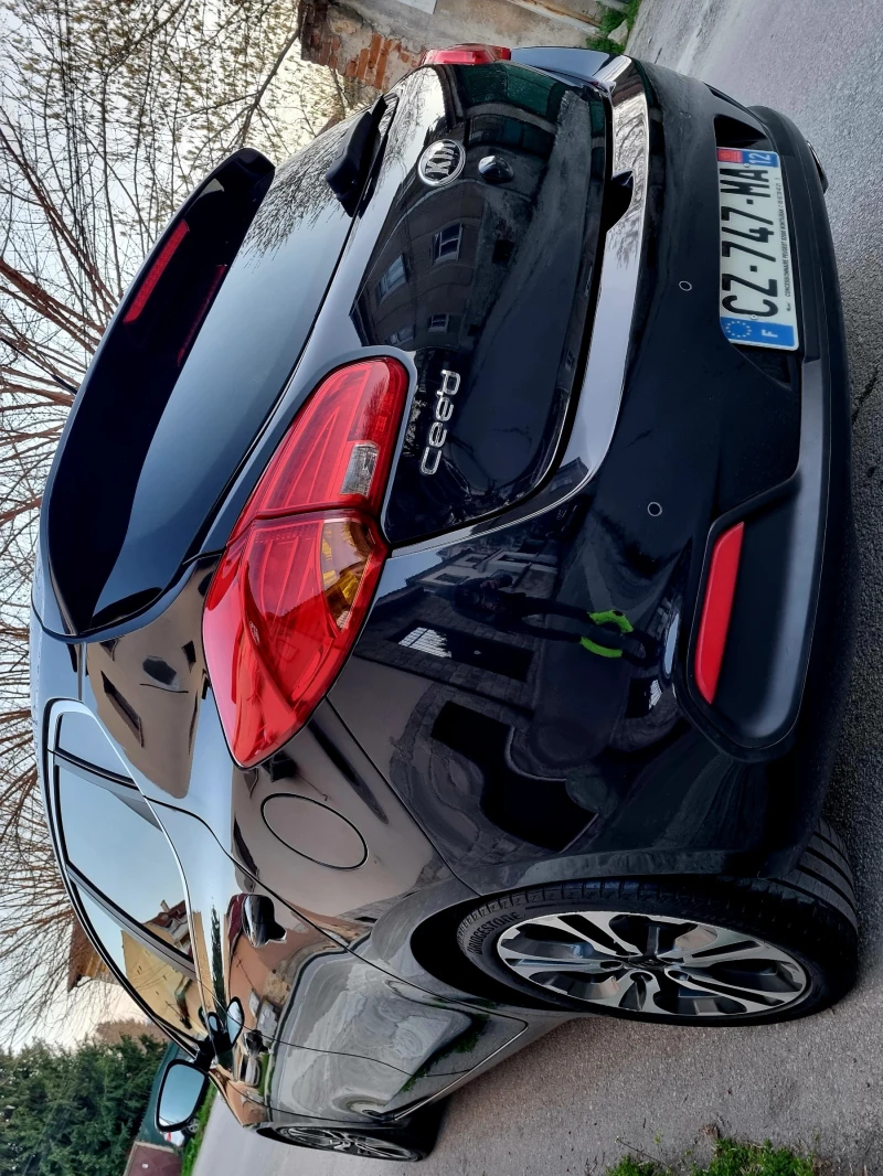 Kia Ceed 1.6i-avtomat-veriga-navi-facelift-new , снимка 2 - Автомобили и джипове - 44900324