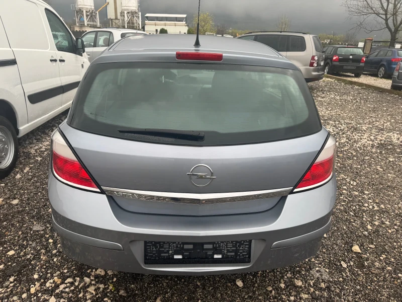 Opel Astra 1.4i KLIMA 132000км., снимка 4 - Автомобили и джипове - 52402259