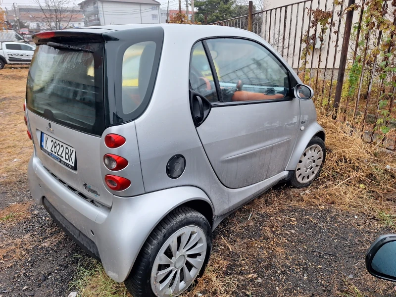 Smart Fortwo, снимка 3 - Автомобили и джипове - 47963271