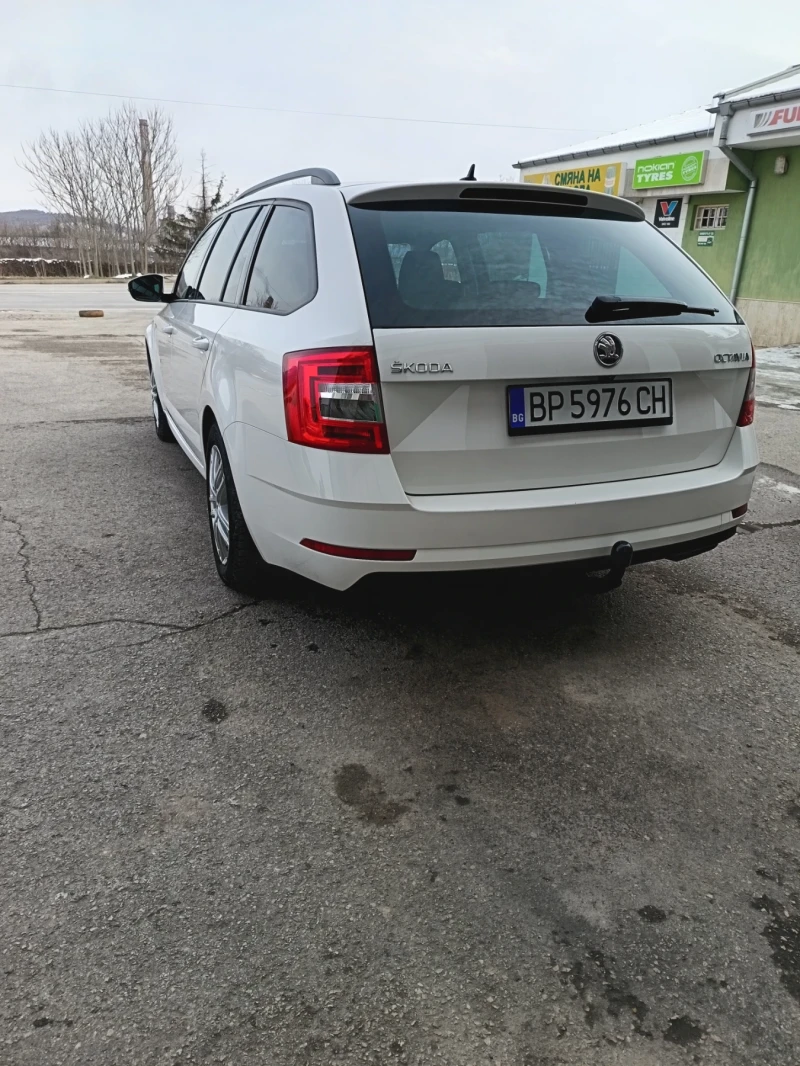 Skoda Octavia, снимка 4 - Автомобили и джипове - 49239256