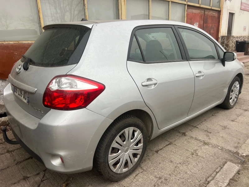 Toyota Auris 1.4 D-4D CLIMATRONIC / FACELIFT, снимка 14 - Автомобили и джипове - 53049219