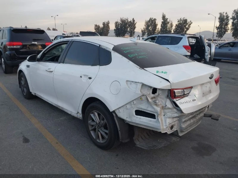 Kia Optima 2.4L I-4 DI, DOHC, VVT, 185HP Front Wheel Drive, снимка 10 - Автомобили и джипове - 53095576