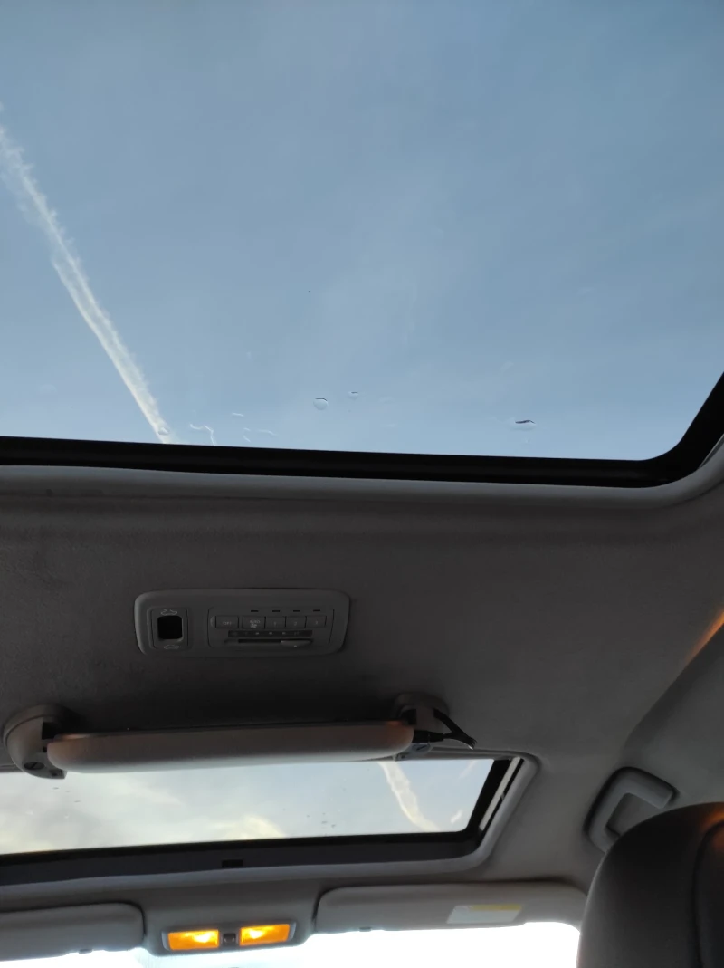 Mitsubishi Grandis, снимка 12 - Автомобили и джипове - 53206063