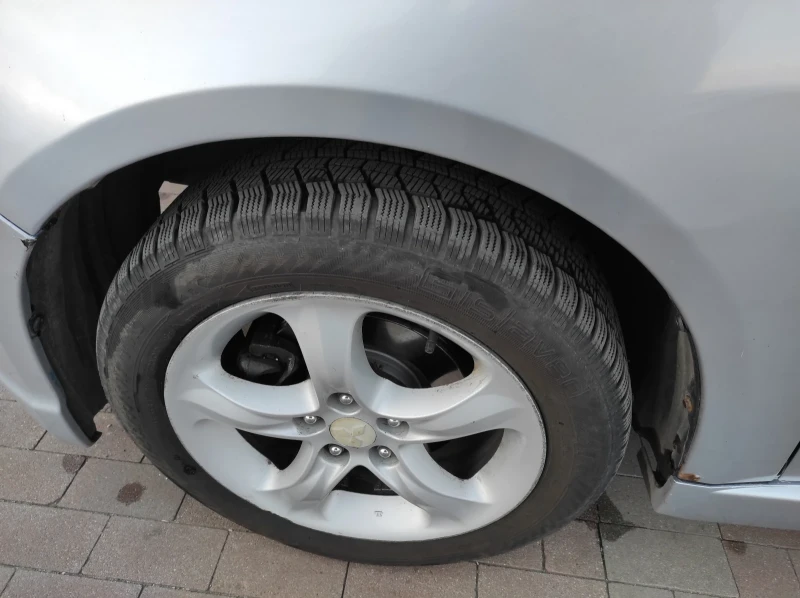 Mitsubishi Grandis, снимка 14 - Автомобили и джипове - 53206063