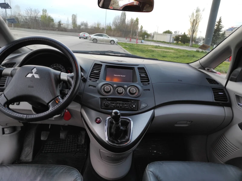 Mitsubishi Grandis, снимка 2 - Автомобили и джипове - 53206063