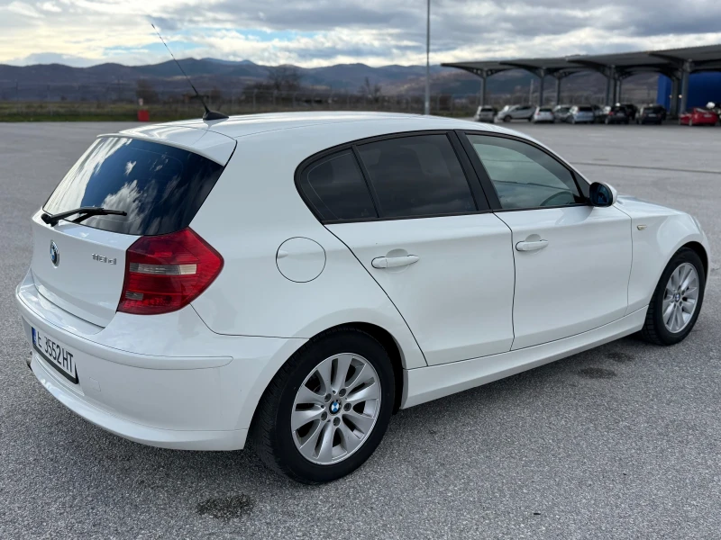 BMW 118 Обслужено/ Всичко платено!, снимка 5 - Автомобили и джипове - 53446582