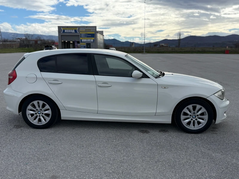 BMW 118 Обслужено/ Всичко платено!, снимка 4 - Автомобили и джипове - 53446582