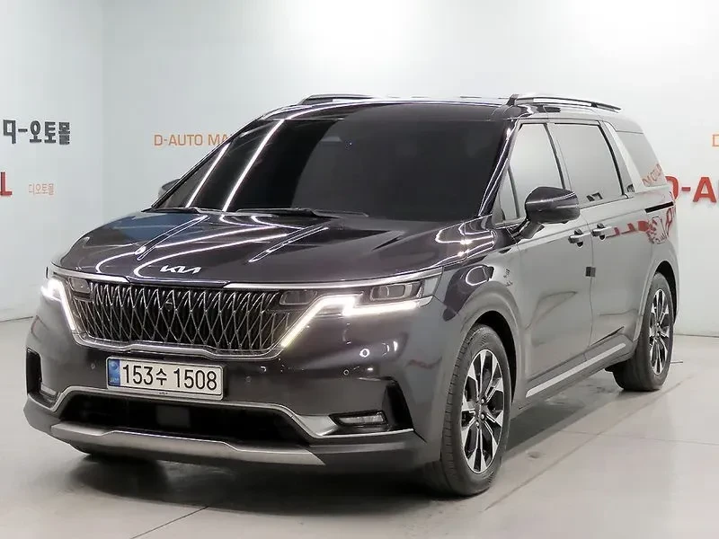 Kia Carnival 9-Seater Signature| 202к.с.| ВКЛ.ТЕХНОТЕСТ и 3м.ГО