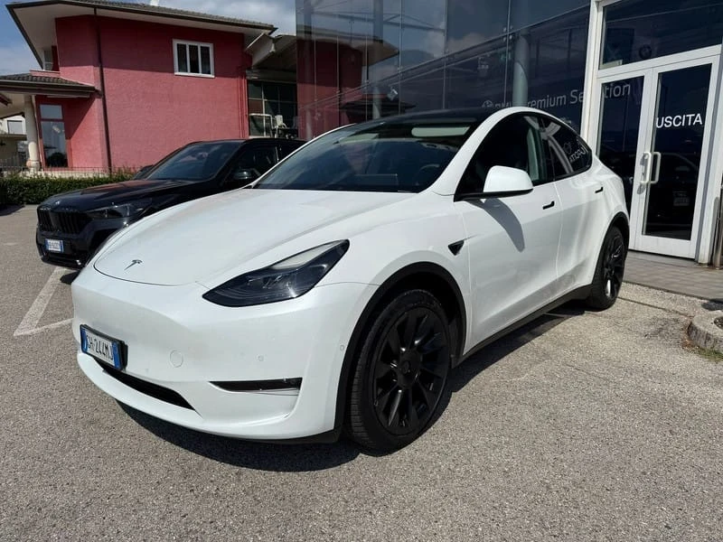 Tesla Model Y 2022 Long Range Dual Motor Европейска  139 хил км , снимка 2 - Автомобили и джипове - 56338059