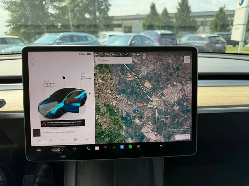 Tesla Model Y 2022 Long Range Dual Motor Европейска  139 хил км , снимка 5 - Автомобили и джипове - 56338059