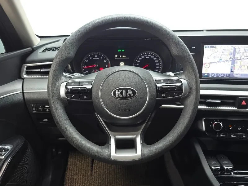 Kia K5 2.0 Trendy, снимка 13 - Автомобили и джипове - 56501955