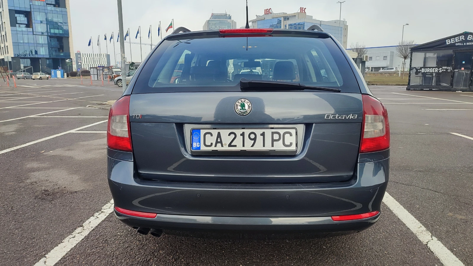 Skoda Octavia 2.0 TDI CR Edition - изображение 7