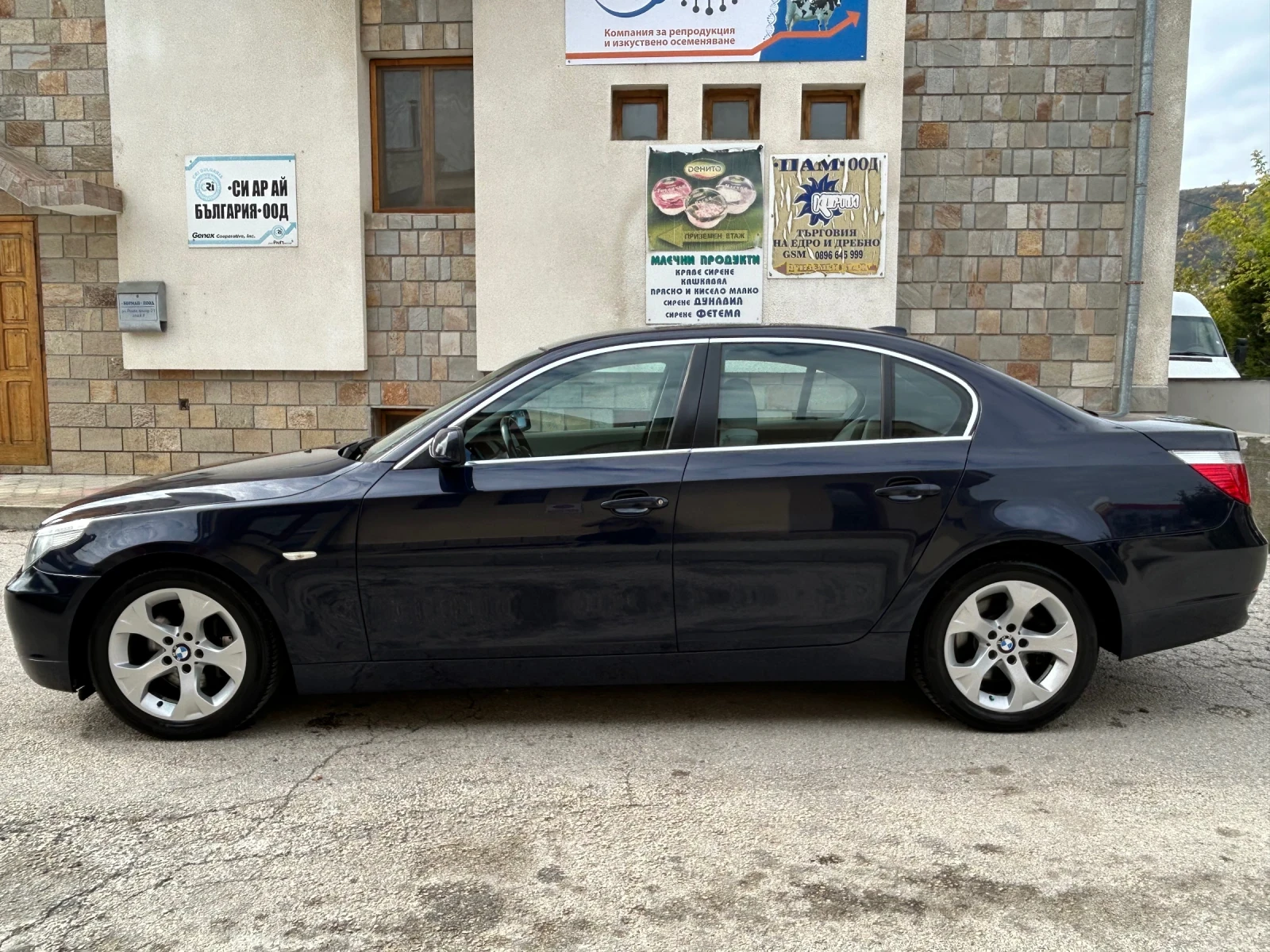 BMW 520 2.2i 170k.c.АВТОМАТИК - изображение 7