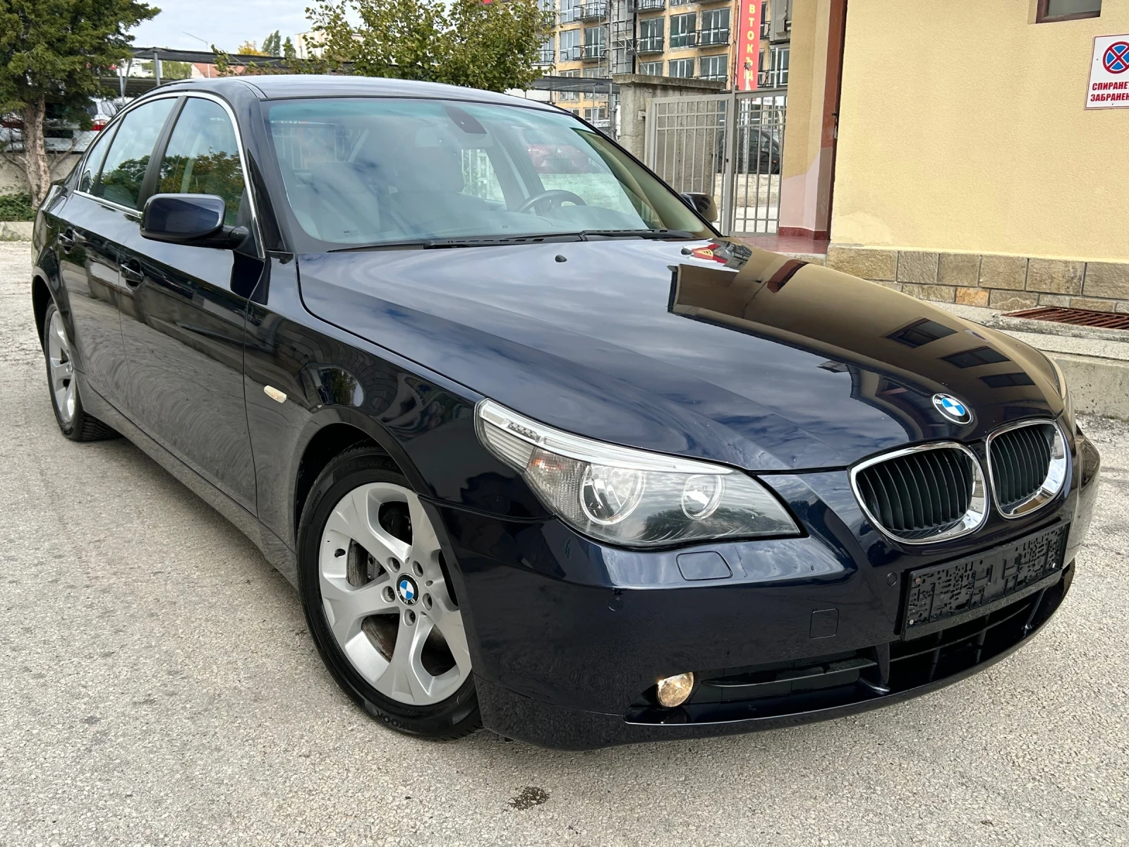 BMW 520 2.2i 170k.c.АВТОМАТИК - изображение 3