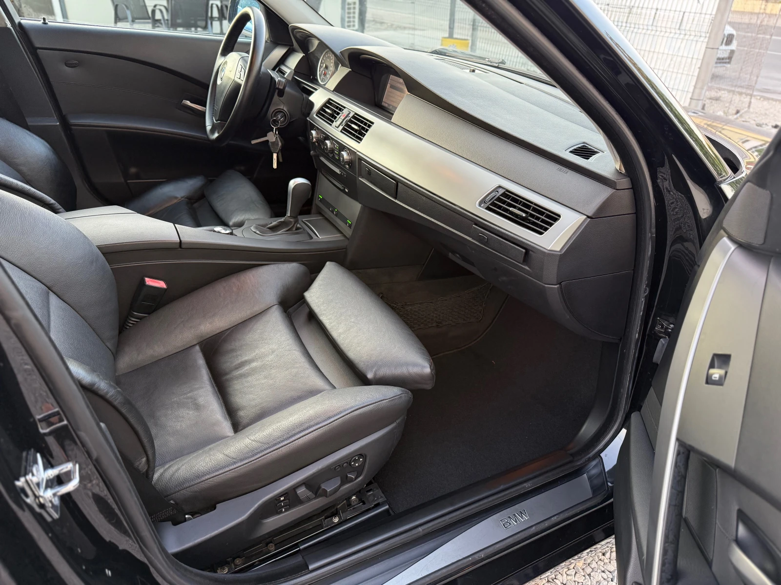 BMW 530 D AUTOMATIC RECARO XENON ТОП СЪСТОЯНИЕ - изображение 8
