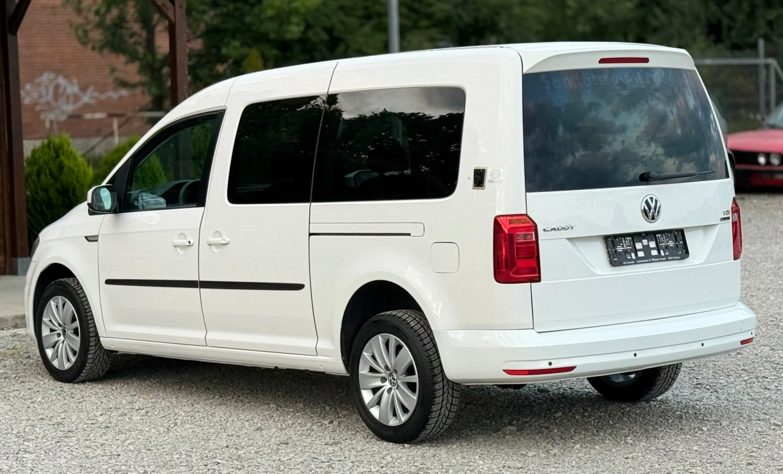 VW Caddy 2.0TDi 150к.с * DSG* * 7 места* * 4-Motion* * Maxi - изображение 4