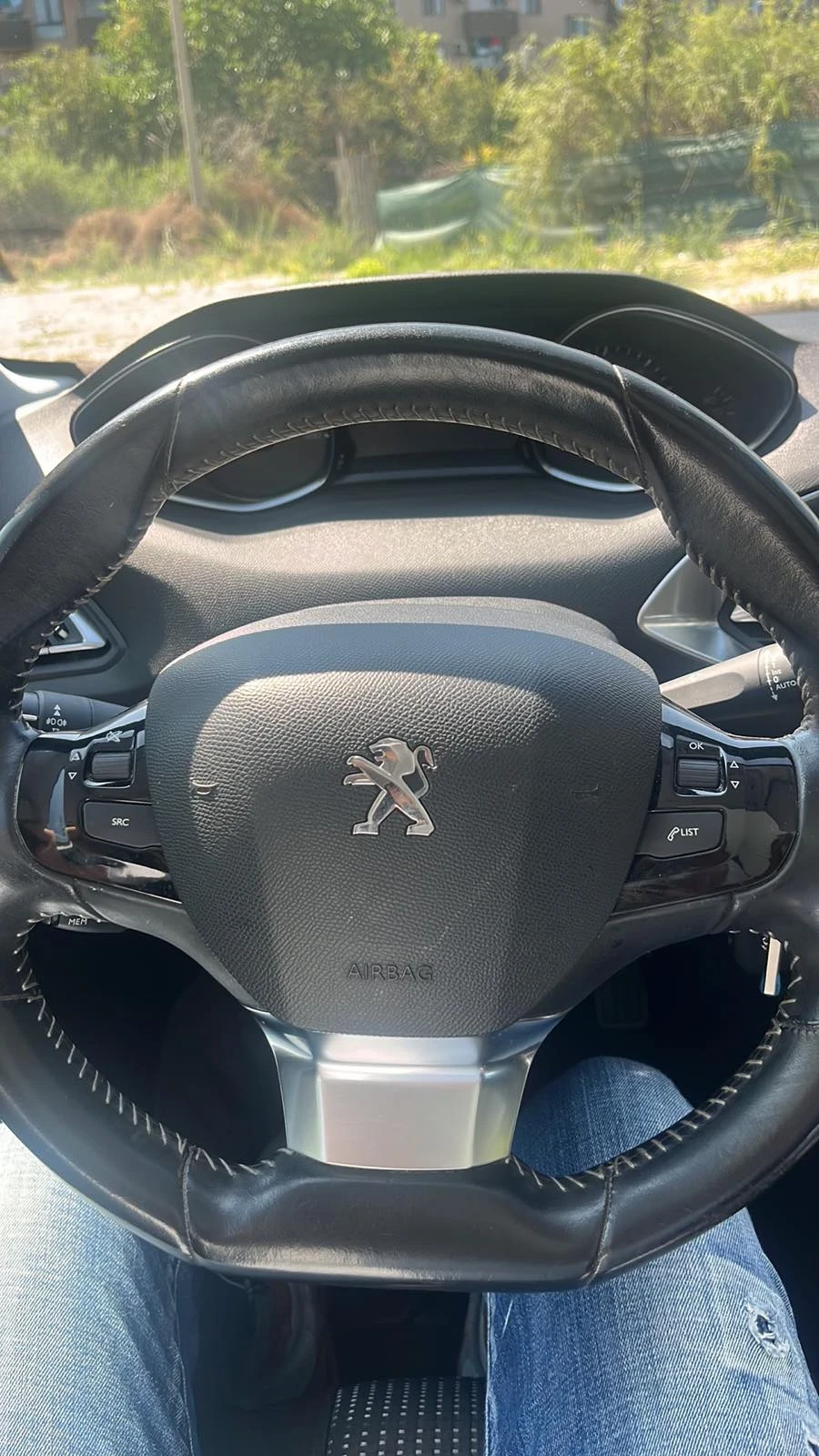 Peugeot 308 SW 1, 6 blue HDI - изображение 7