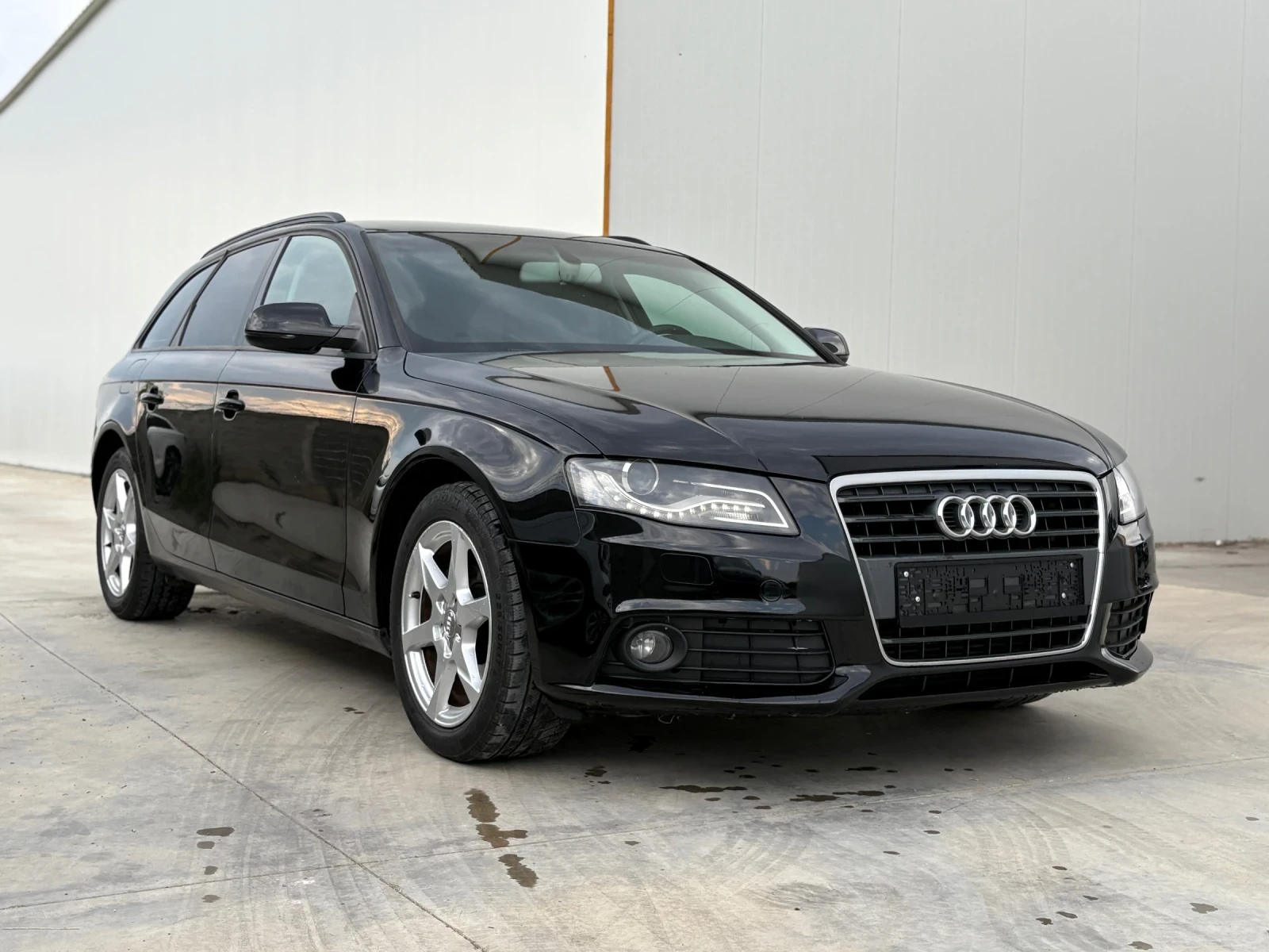 Audi A4 2.0 TDI* 143кс* Navi* LED* Xenon* EURO5*  | Mobile.bg — изображение 1