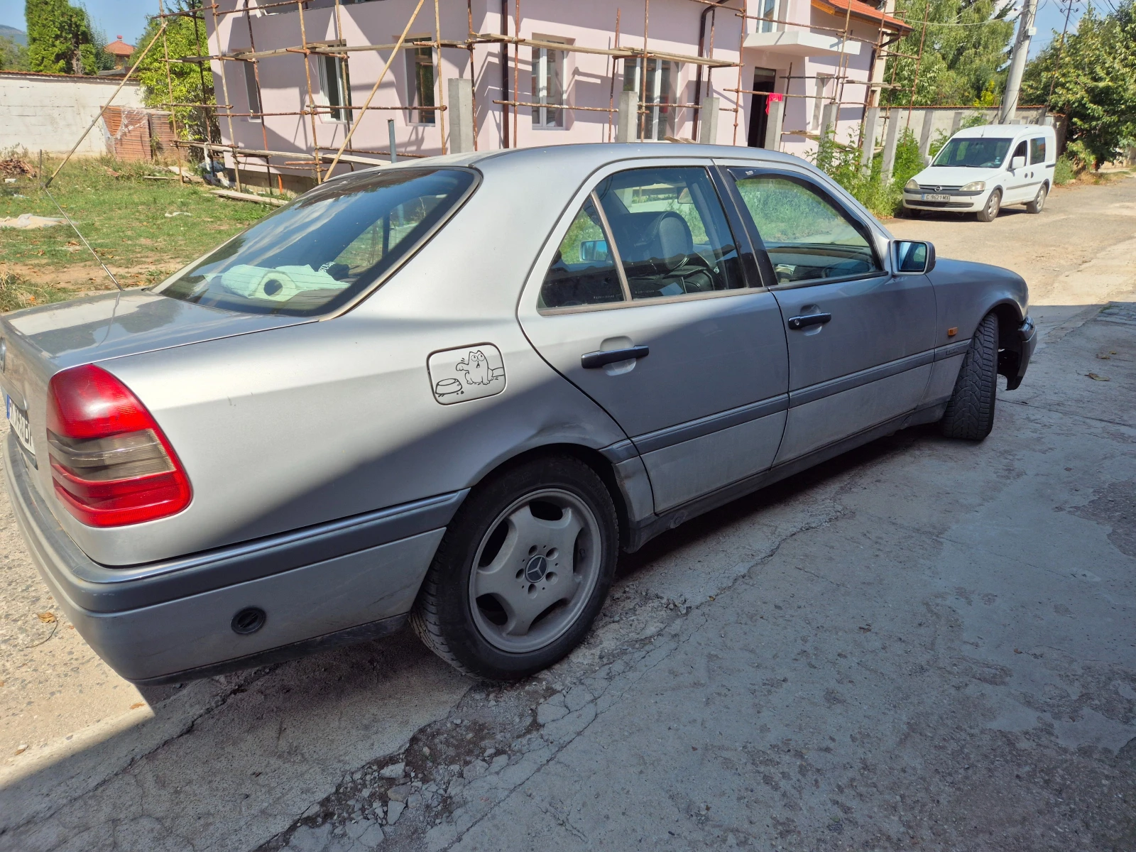 Mercedes-Benz C 200  - изображение 3