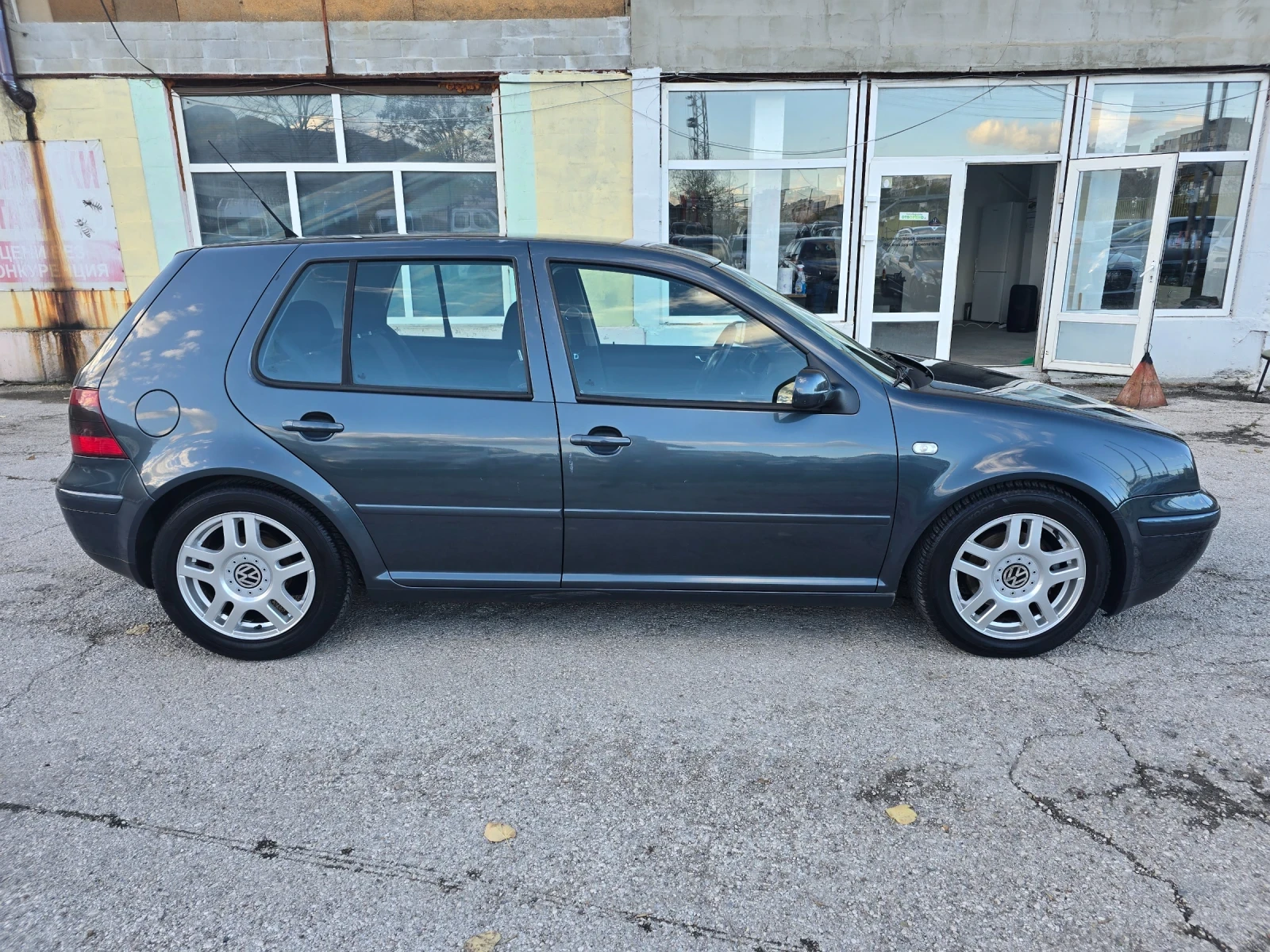 VW Golf 1.9TDI 101к.с. ITALY - изображение 4