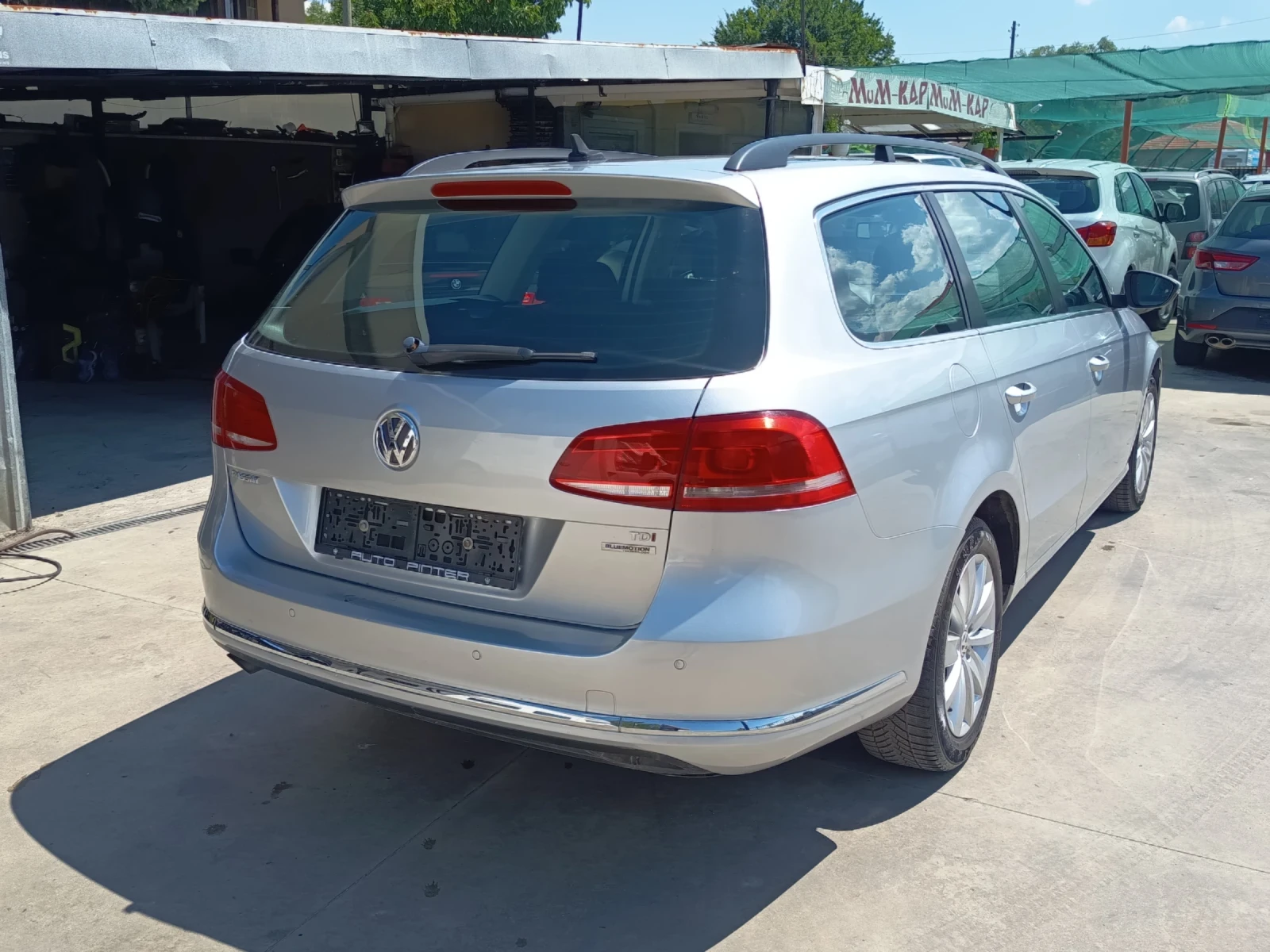 VW Passat 1.6tdi, снимка 4 - Автомобили и джипове - 52886835