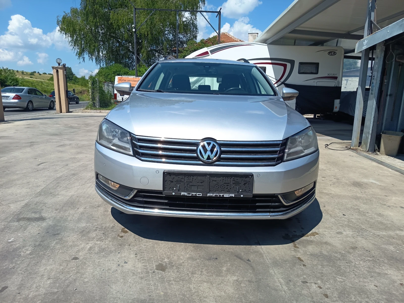 VW Passat 1.6tdi, снимка 13 - Автомобили и джипове - 52886835