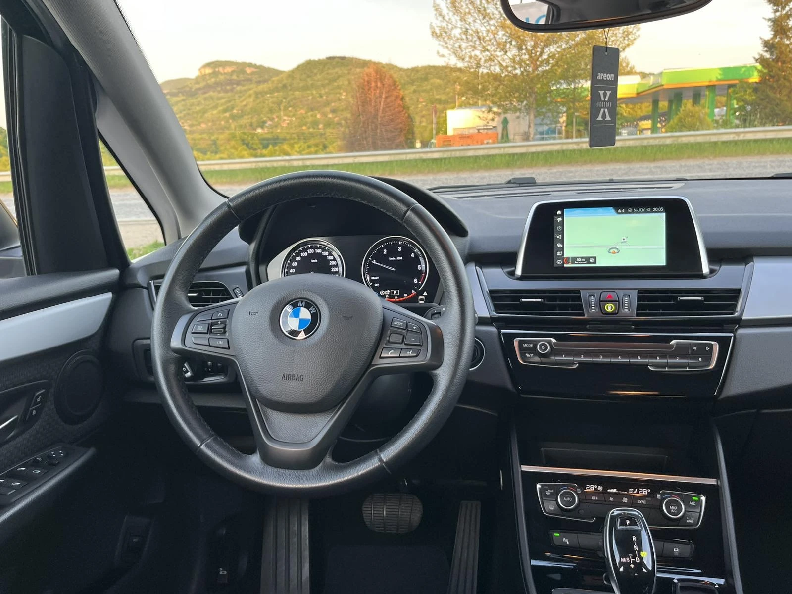 BMW 2 Active Tourer 1.5TDI 116кс EURO 6D NAVI АВТОПИЛОТ ВНОС ИТАЛИЯ, снимка 12 - Автомобили и джипове - 52887985