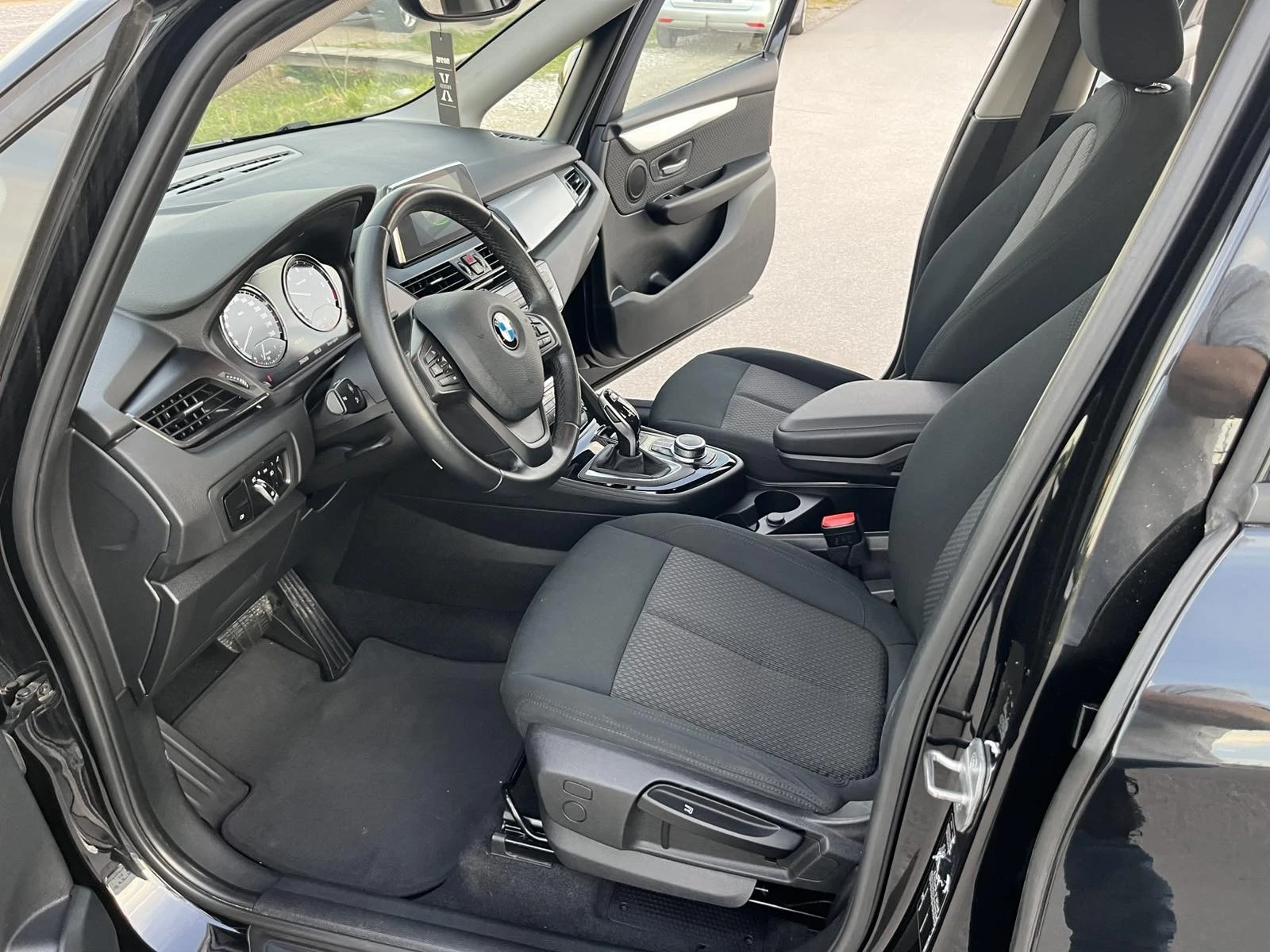 BMW 2 Active Tourer 1.5TDI 116кс EURO 6D NAVI АВТОПИЛОТ ВНОС ИТАЛИЯ, снимка 8 - Автомобили и джипове - 52887985