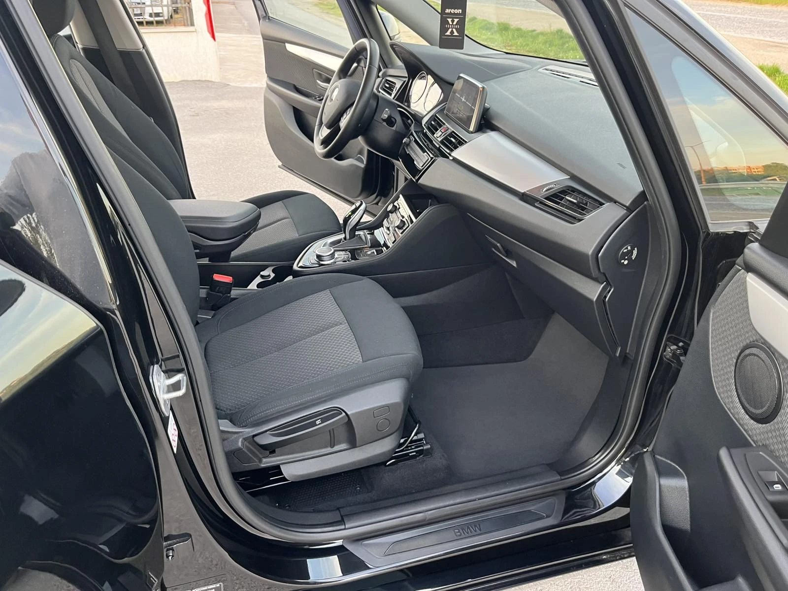 BMW 2 Active Tourer 1.5TDI 116кс EURO 6D NAVI АВТОПИЛОТ ВНОС ИТАЛИЯ, снимка 11 - Автомобили и джипове - 52887985