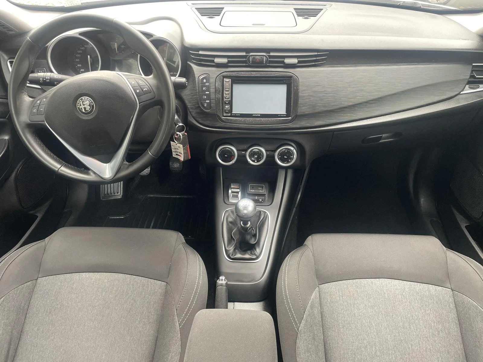 Alfa Romeo Giulietta 1.4T Euro 6 | Mobile.bg � ����������� 12