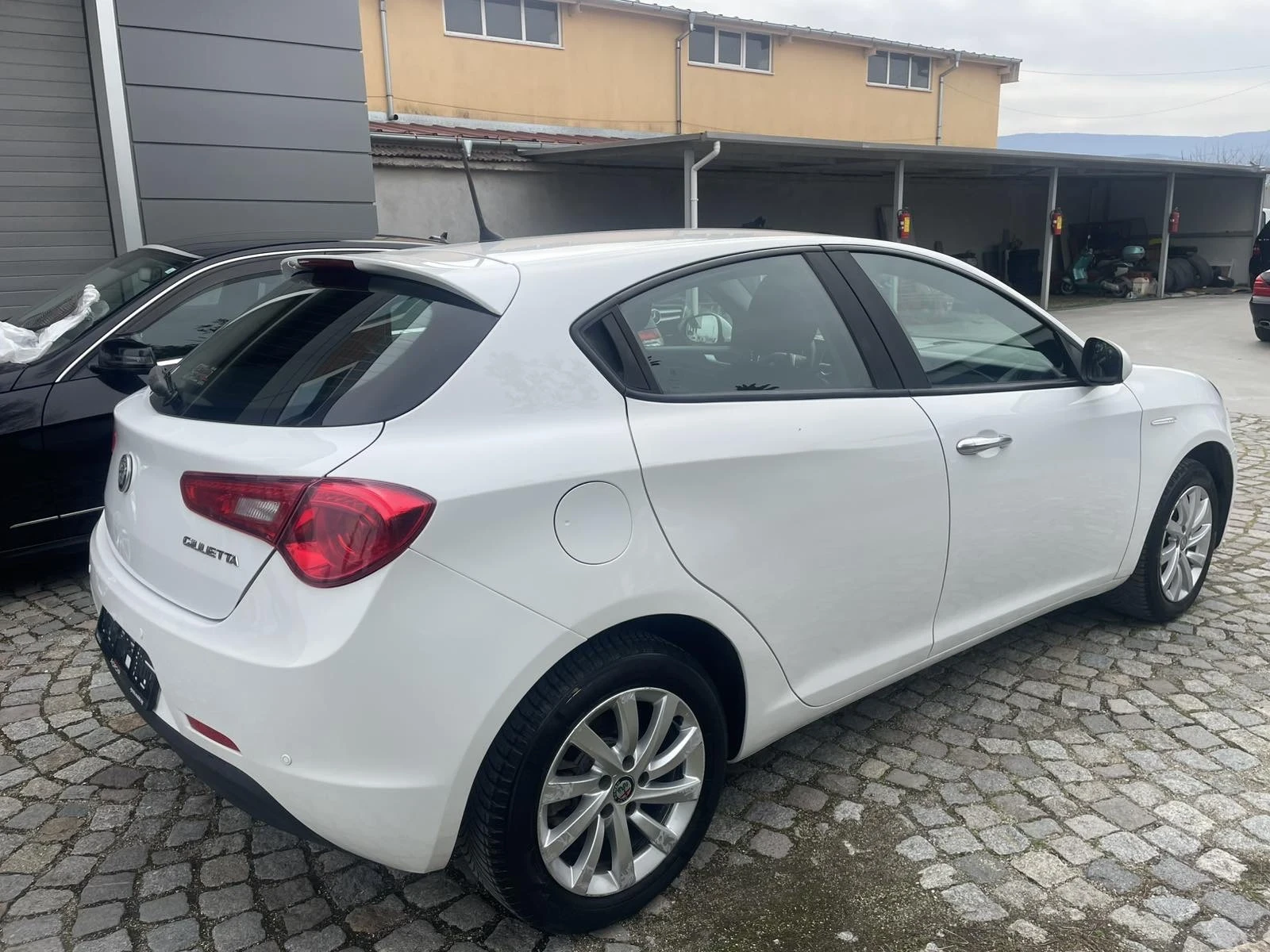 Alfa Romeo Giulietta 1.4T Euro 6 - изображение 6