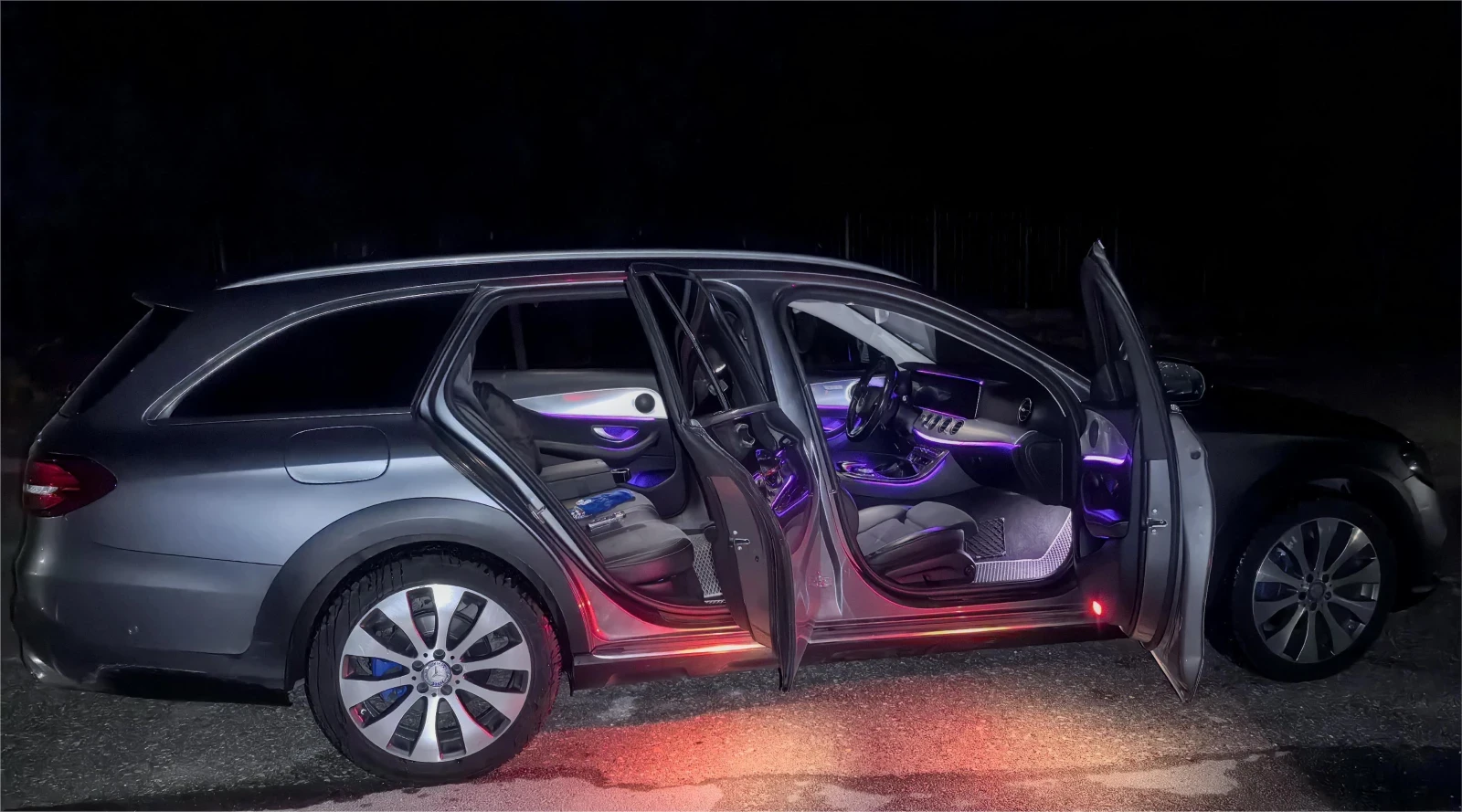 Mercedes-Benz E 220, снимка 5 - Автомобили и джипове - 53788864