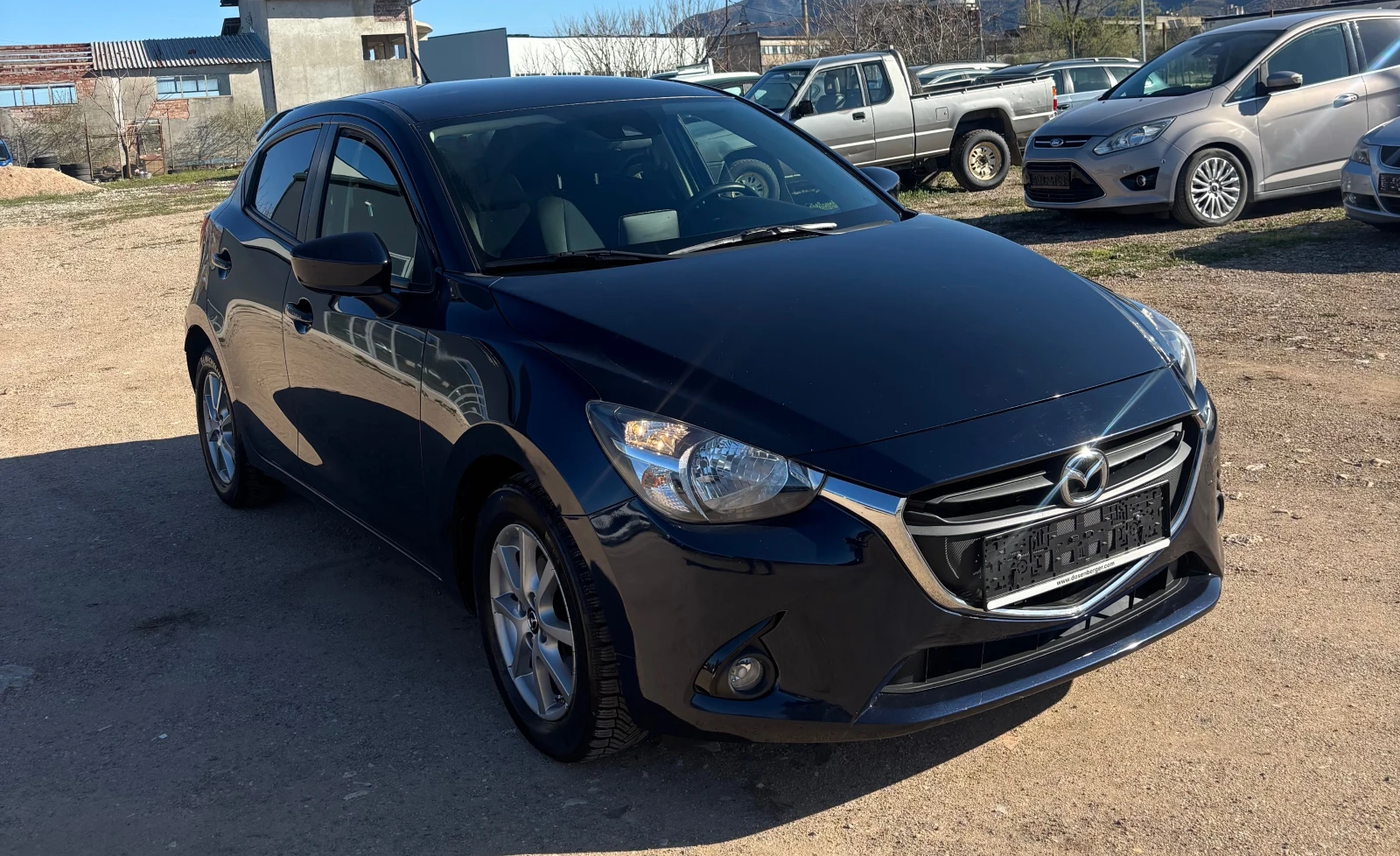 Mazda 2 1.5 D, снимка 2 - Автомобили и джипове - 54141882