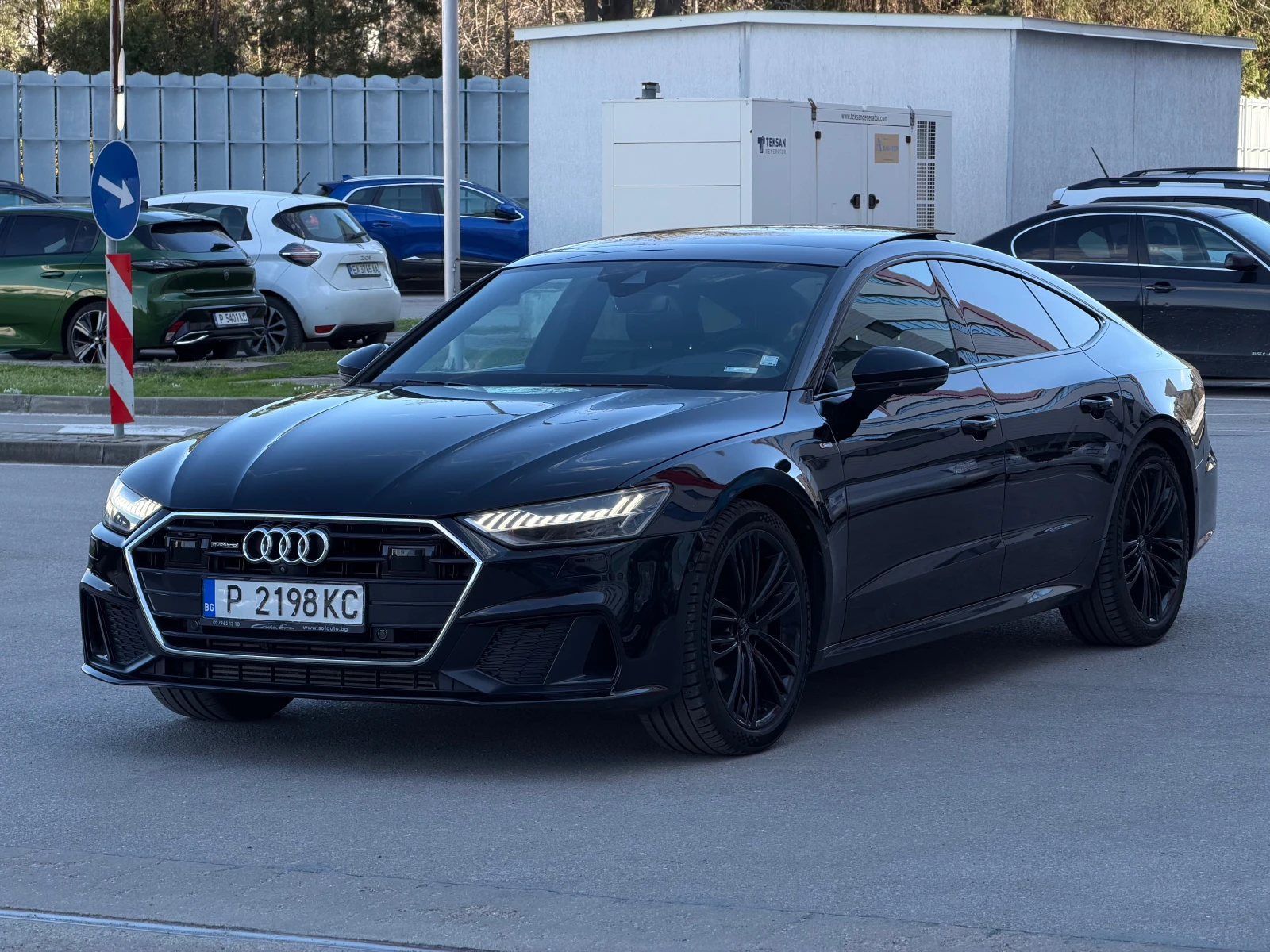 Audi A7 Завиващ з. мост* Bang&Olufsen* 360 к.* S-Line Plus, снимка 4 - Автомобили и джипове - 54237376