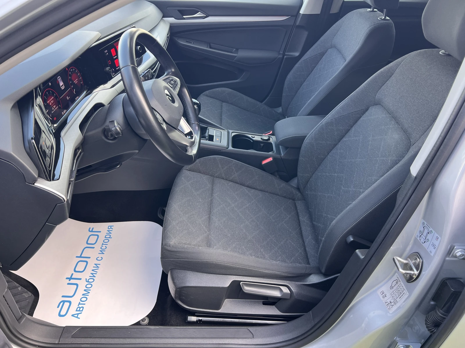 VW Golf Life/1.5e-TSI/150k.c./6MT, снимка 8 - Автомобили и джипове - 54370141