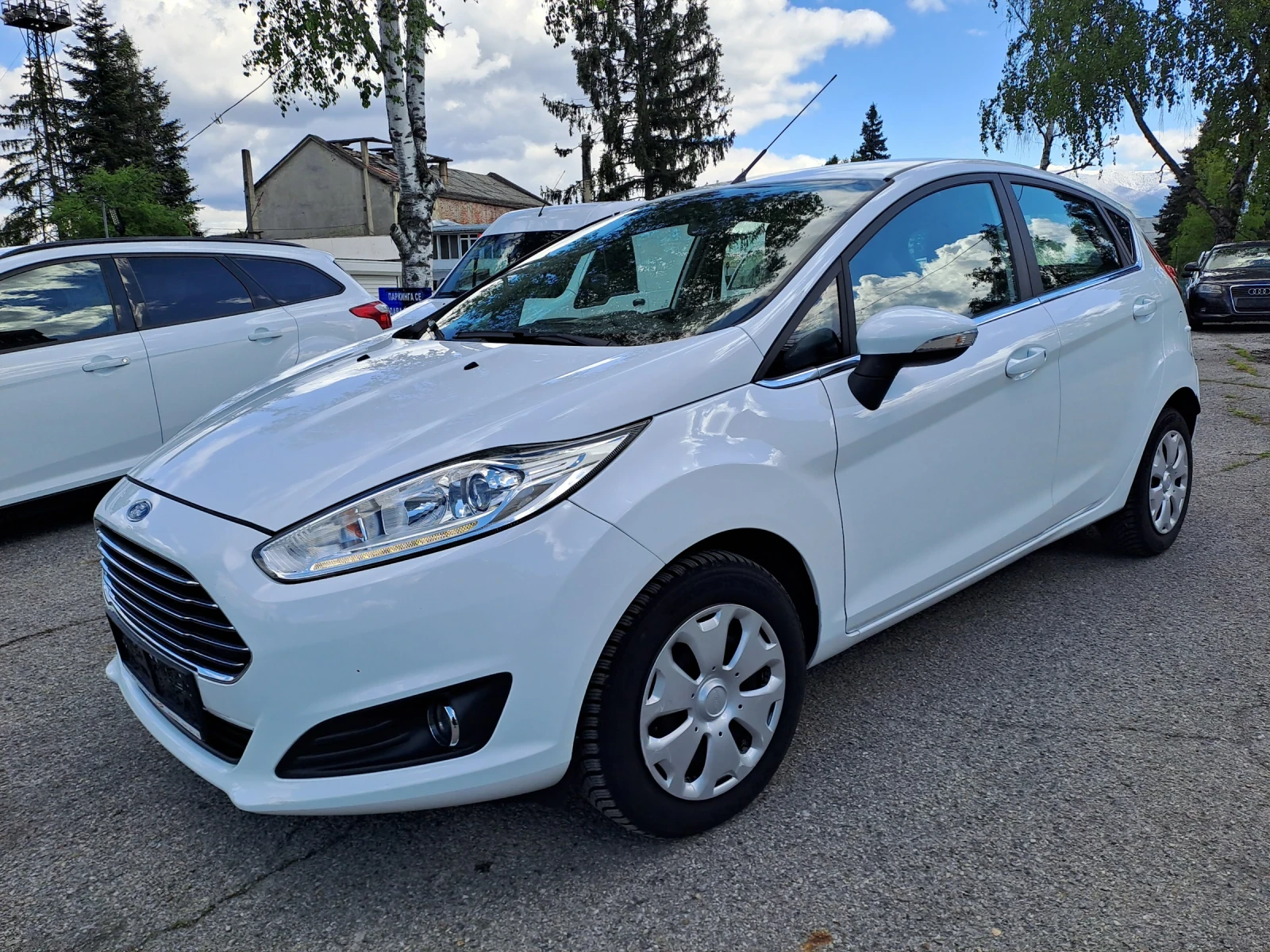 Ford Fiesta 1.0i титаниум, снимка 2 - Автомобили и джипове - 54383955