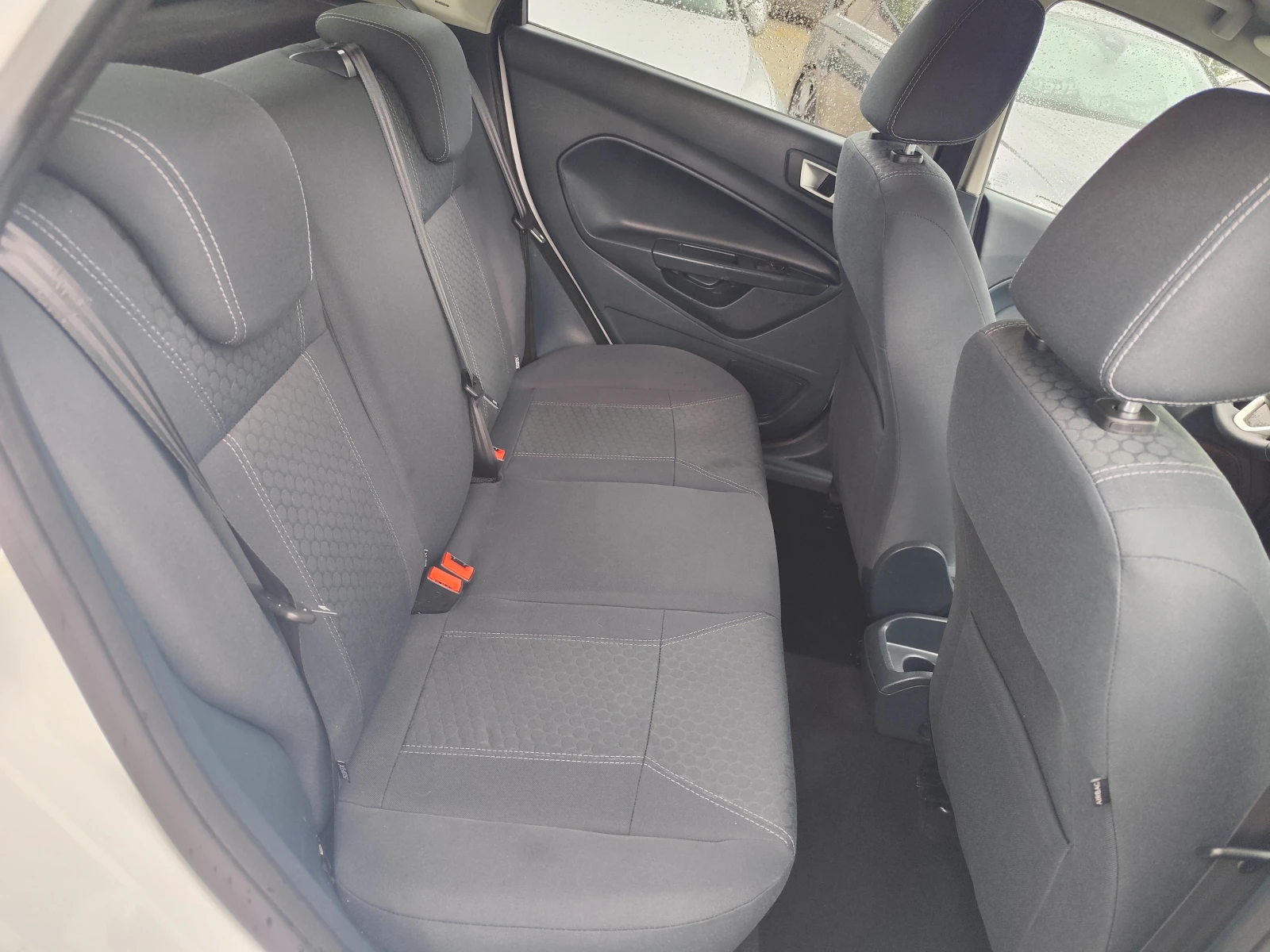Ford Fiesta 1.2i* KLIMA* EURO5A* , снимка 11 - Автомобили и джипове - 54652235