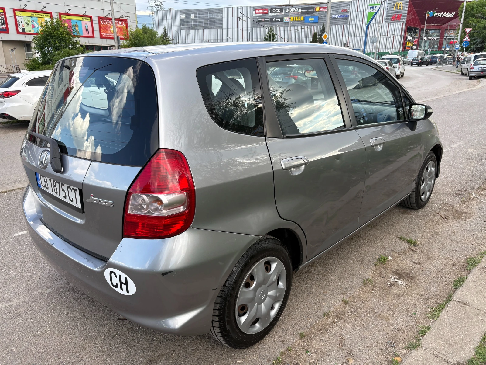 Honda Jazz 1.4 LS, снимка 3 - Автомобили и джипове - 54682895