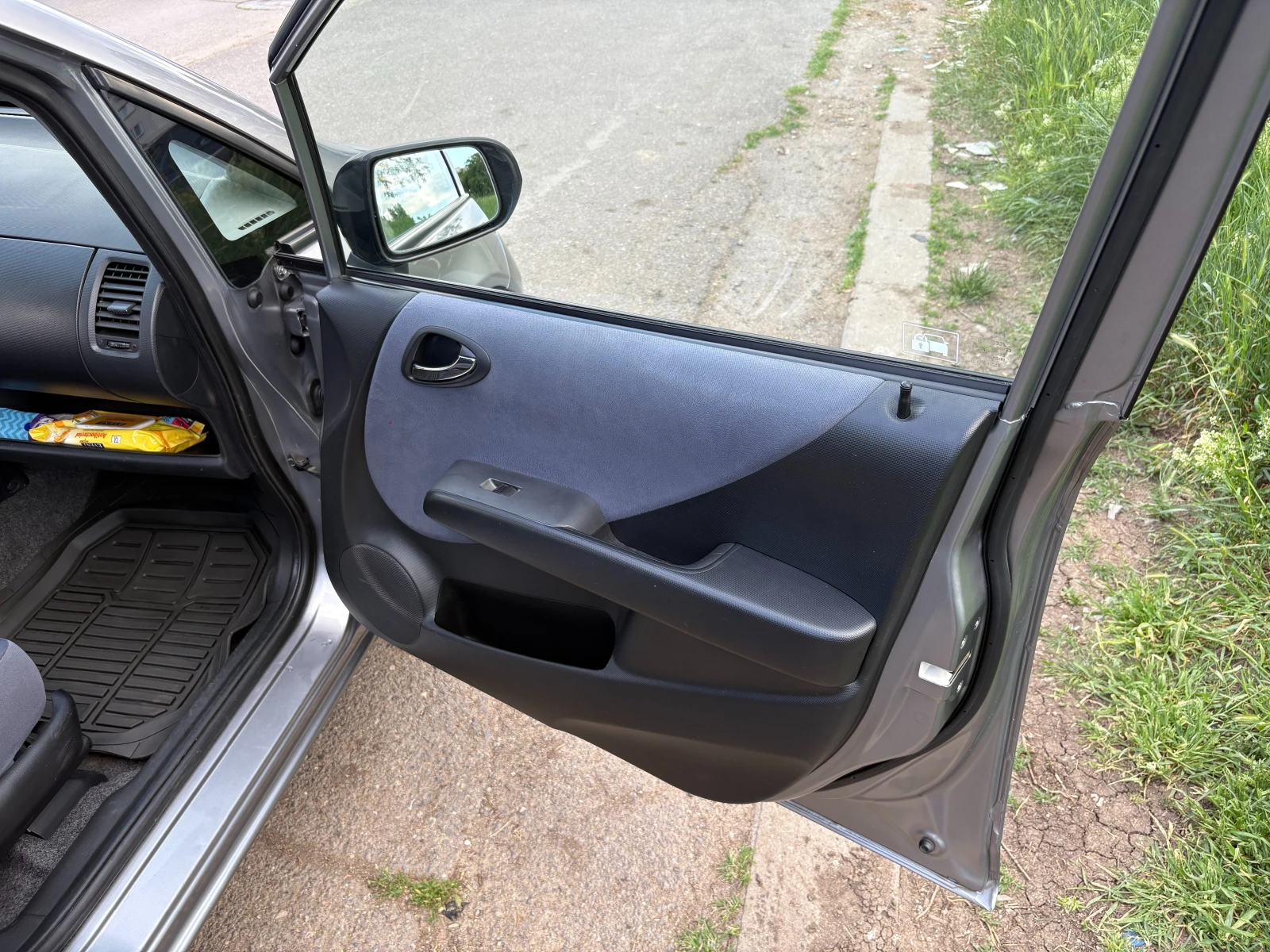 Honda Jazz 1.4 LS, снимка 8 - Автомобили и джипове - 54682895