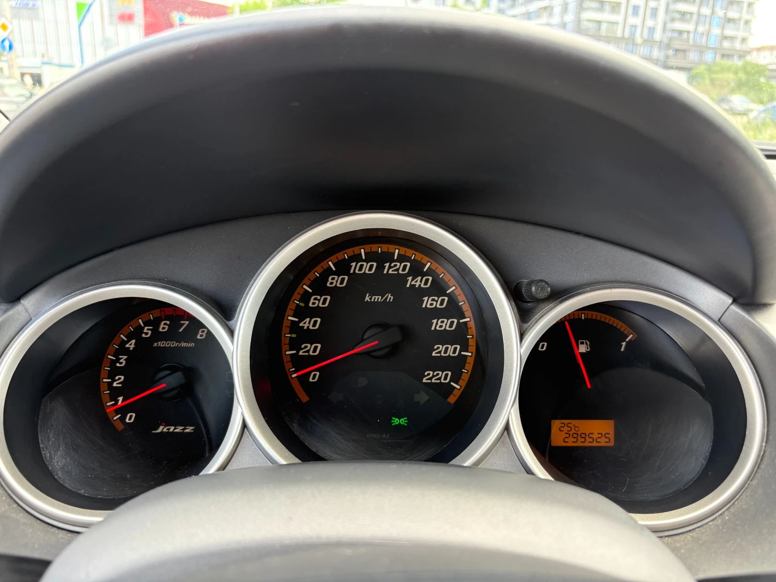 Honda Jazz 1.4 LS, снимка 14 - Автомобили и джипове - 54682895