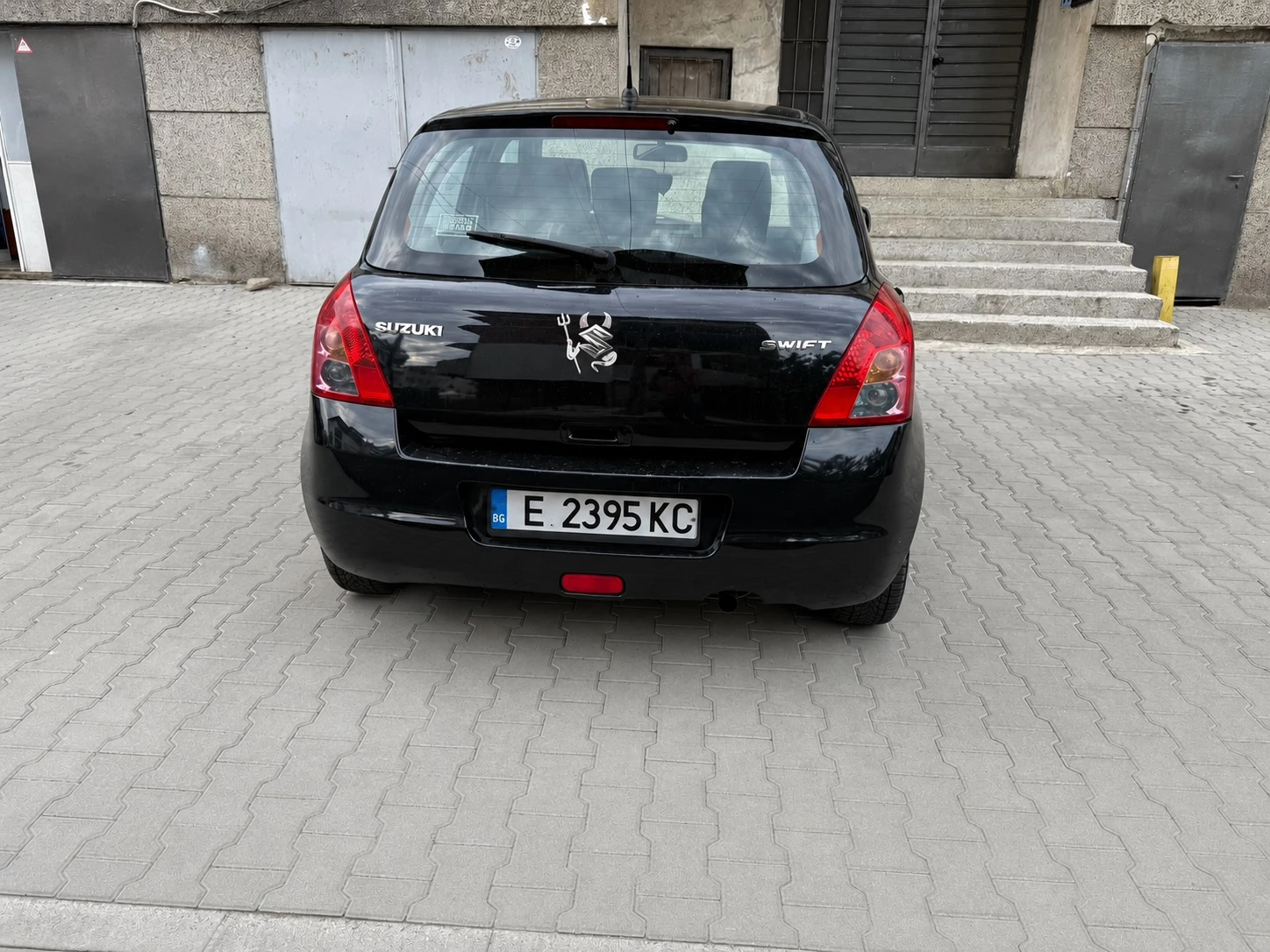 Suzuki Swift 1.3, снимка 4 - Автомобили и джипове - 54780379