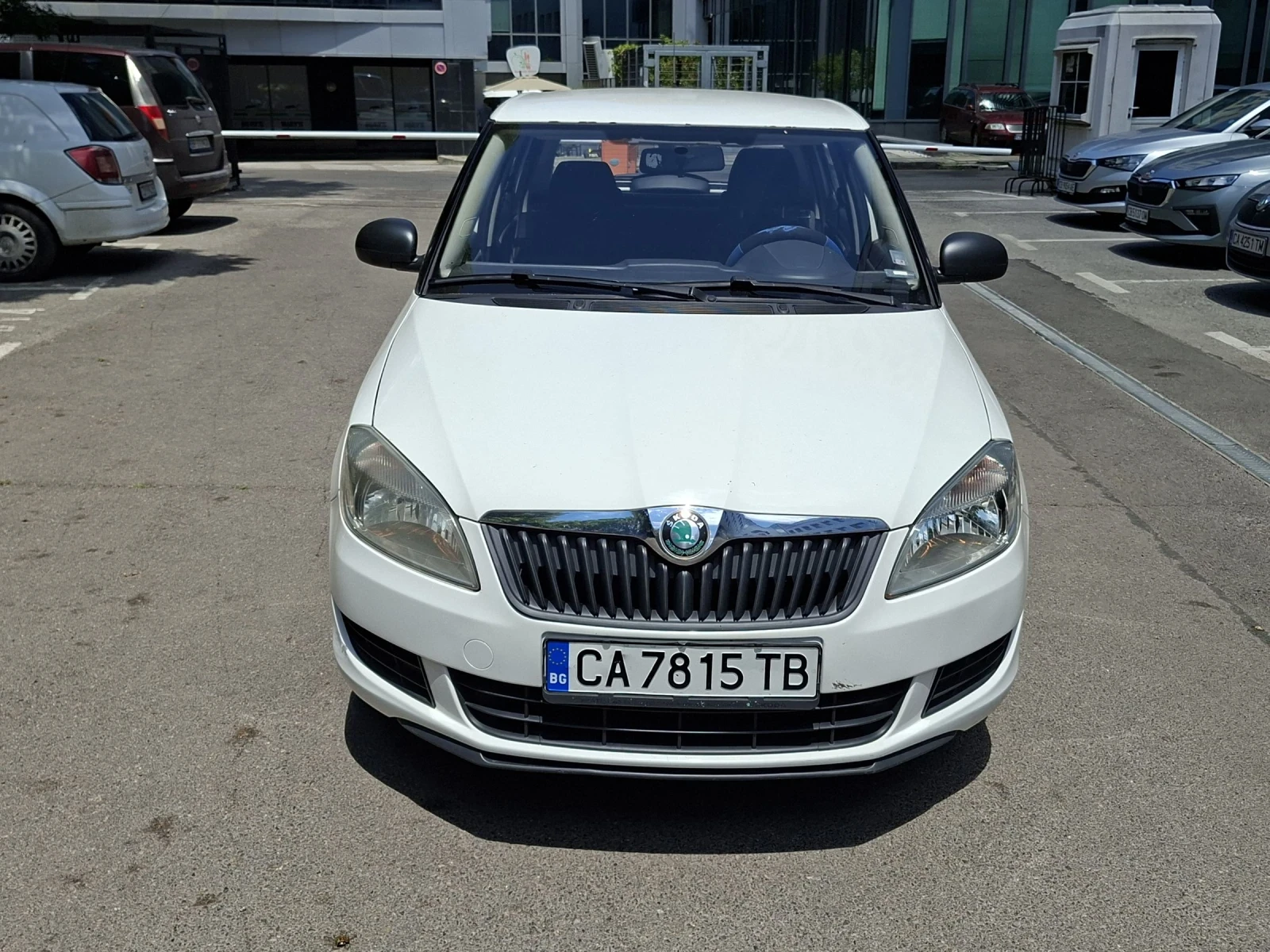 Skoda Fabia 1.4 16V  86ks, снимка 2 - Автомобили и джипове - 54957310