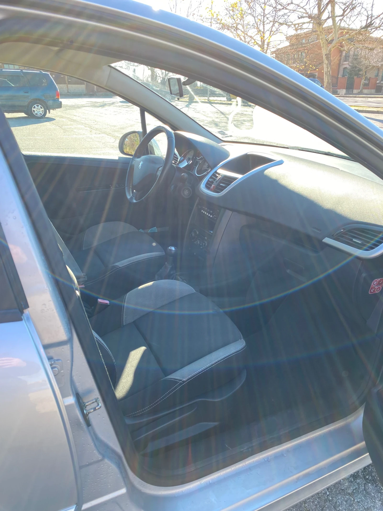 Peugeot 207 1.4 БЕНЗИН, снимка 6 - Автомобили и джипове - 55148990