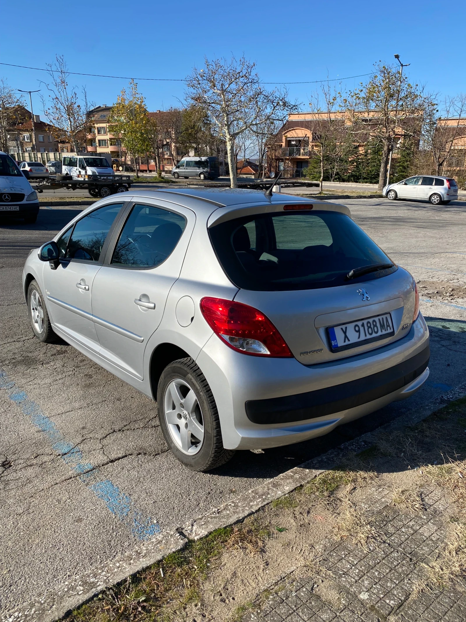 Peugeot 207 1.4 БЕНЗИН, снимка 3 - Автомобили и джипове - 55148990