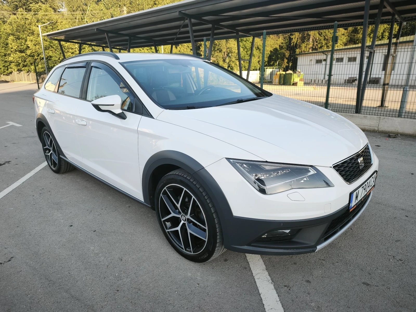 Seat Leon 2.0TDi XPerience 4Drive, снимка 5 - Автомобили и джипове - 55225522