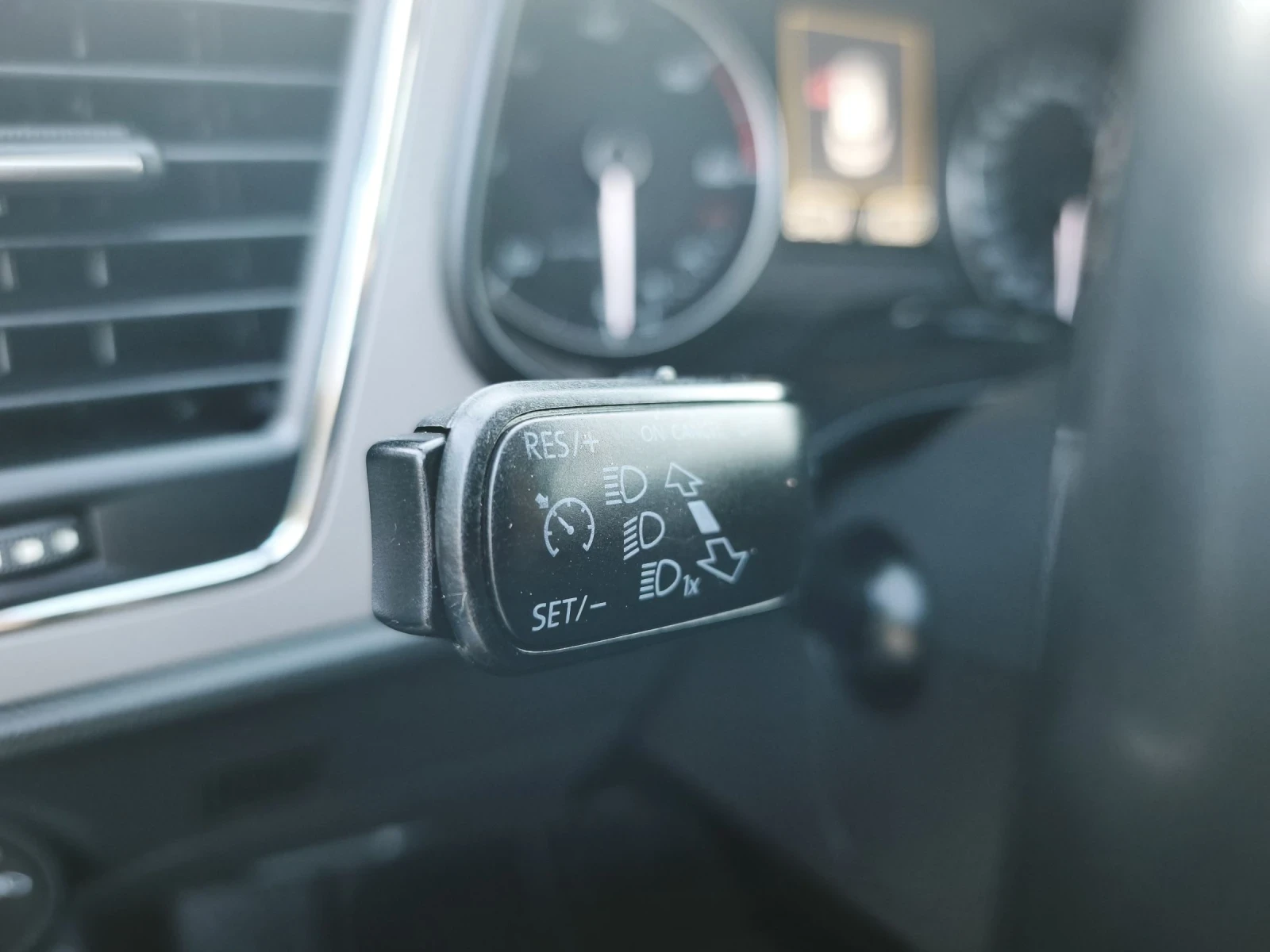 Seat Leon 2.0TDi XPerience 4Drive, снимка 15 - Автомобили и джипове - 55225522